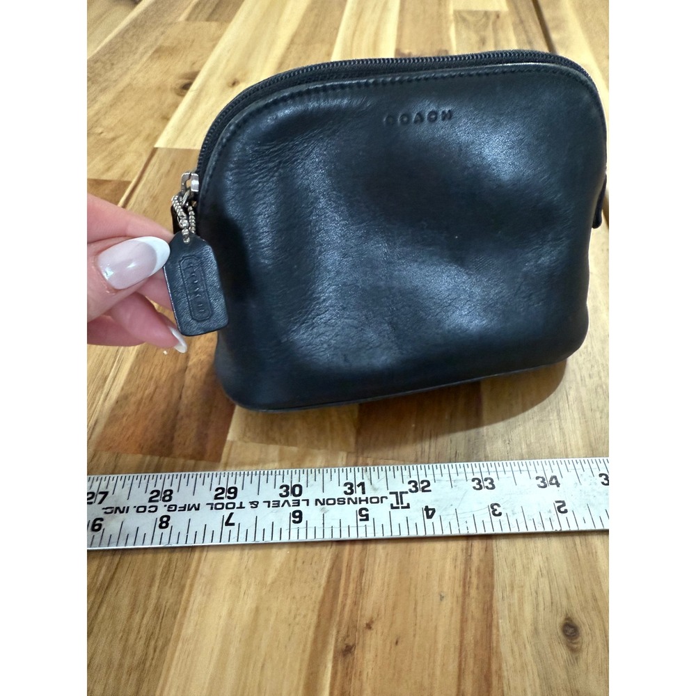 COACH Vintage Dome Zip Medium Cosmetic Case Purse in Black Leather - Picture 3 of 6